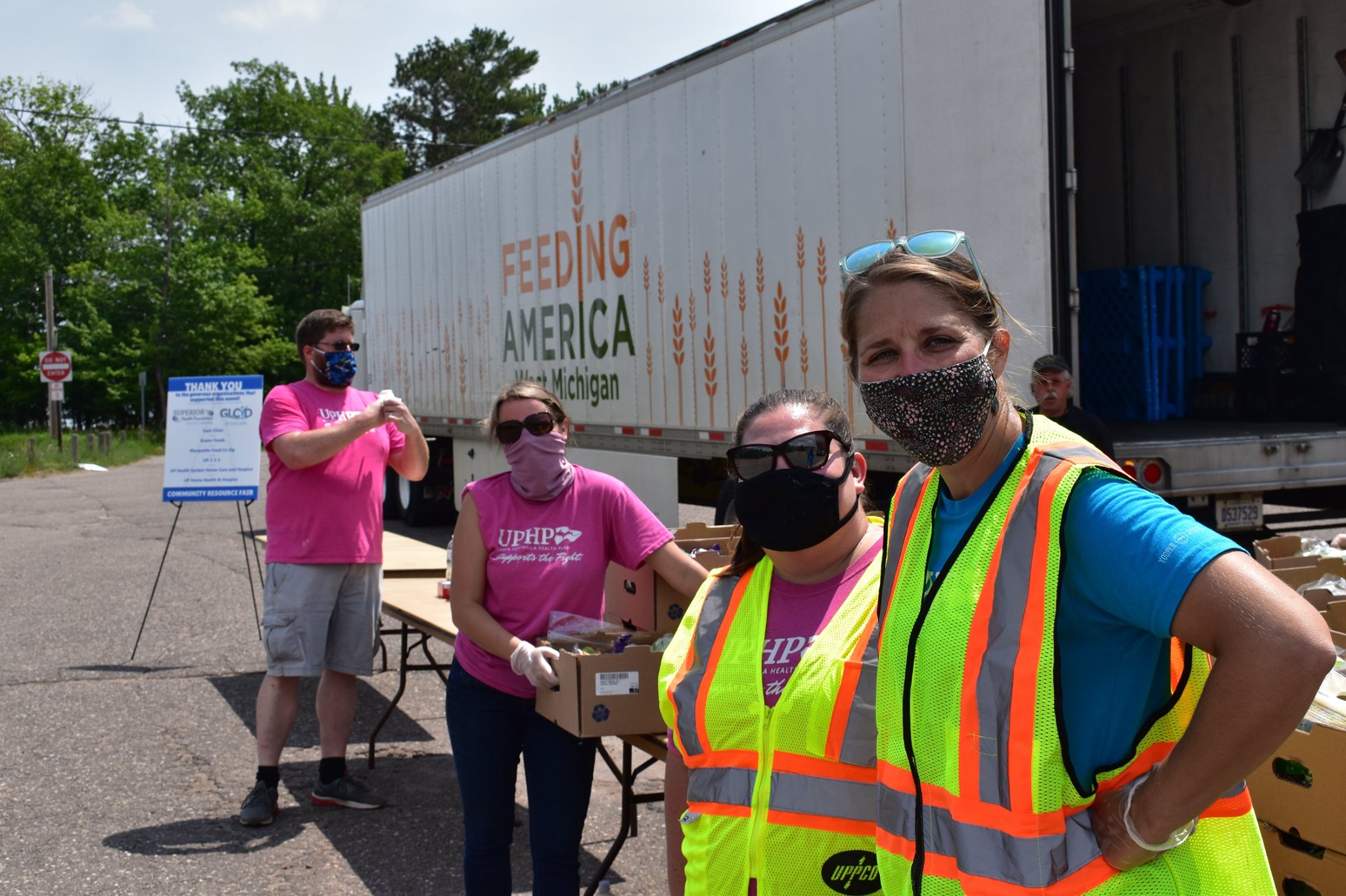 Mobile Pantry volunteers in front of truck